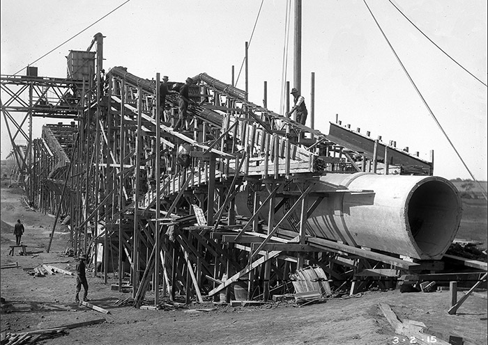 Barwon River Ovoid Sewer Aqueduct